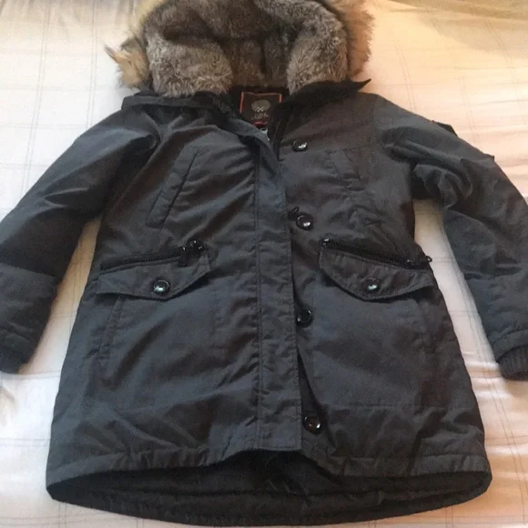 $175 VINCE CAMUTO Gray Faux Fur DOWN PARKA Hood Winter Warm Mid Length Jacket M - Picture 4 of 16